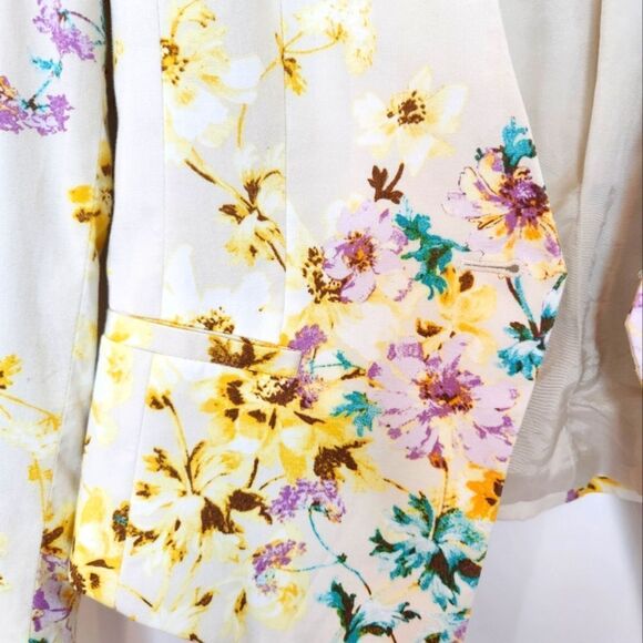 Antonio Melani Floral Imprint Blazer - Picture 2 of 5